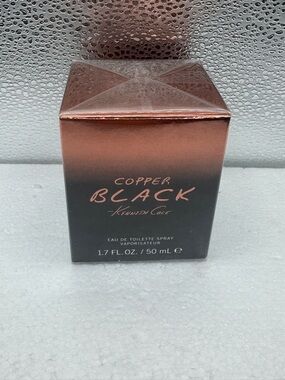 Kenneth Cole Black and Copper Fragrance Box